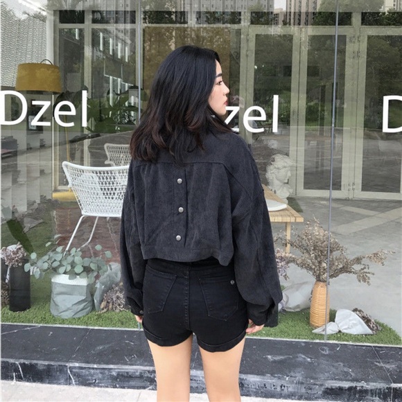 YesStyle black cropped corduroy jacket - Picture 3 of 8
